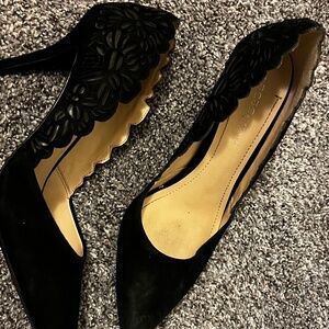 Low black heel